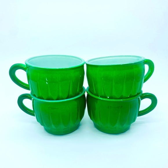 Set of 8 Vintage Jeannette “Slick & Sassy” Green & Yellow Punch Bowl Cups (6 oz) - Picture 5 of 16